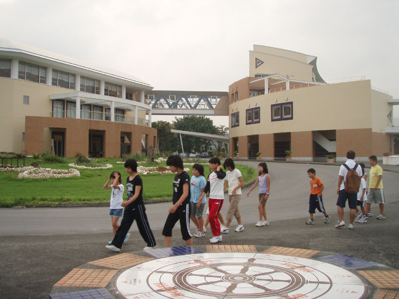 c121