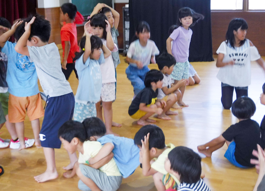 プログラム「園児と触れ合おう！」