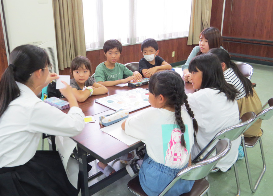 地元の高校生による英会話教室