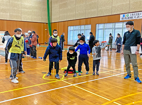 ビュットを目掛けて投げます