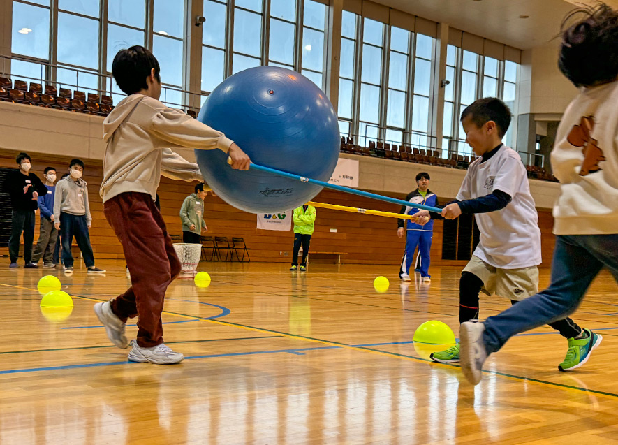 担架をイメージした「チャレンジレスキュー」