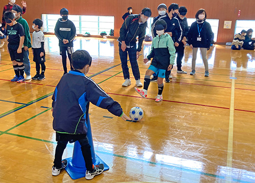 チーム対抗戦「的当てゲーム大会」