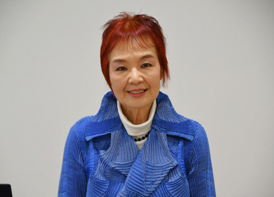 岸 ユキ 委員長