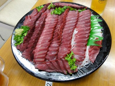 愛南町で食べた「びやびやかつお」に感動! ※びやびやとは…http://biyabiya.com/
