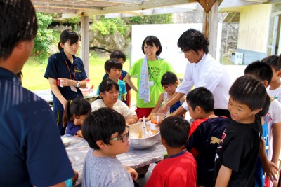 ピザ作り料理教室の様子