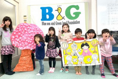 滋賀県高島市高島B&G海洋センターでは工作イベントを開催かわいい雛飾りなどを作成しました