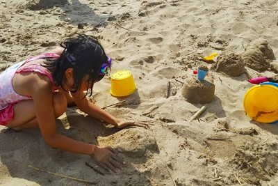 砂浜遊びの定番。お気に入りができるまでマイサンドアート