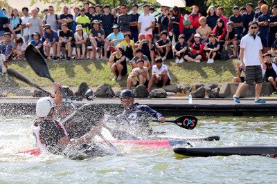 決勝戦！まさに「水上の格闘技」、激闘が繰り広げられました。