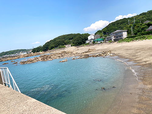 海洋センター艇庫前　五色ヶ浜海岸