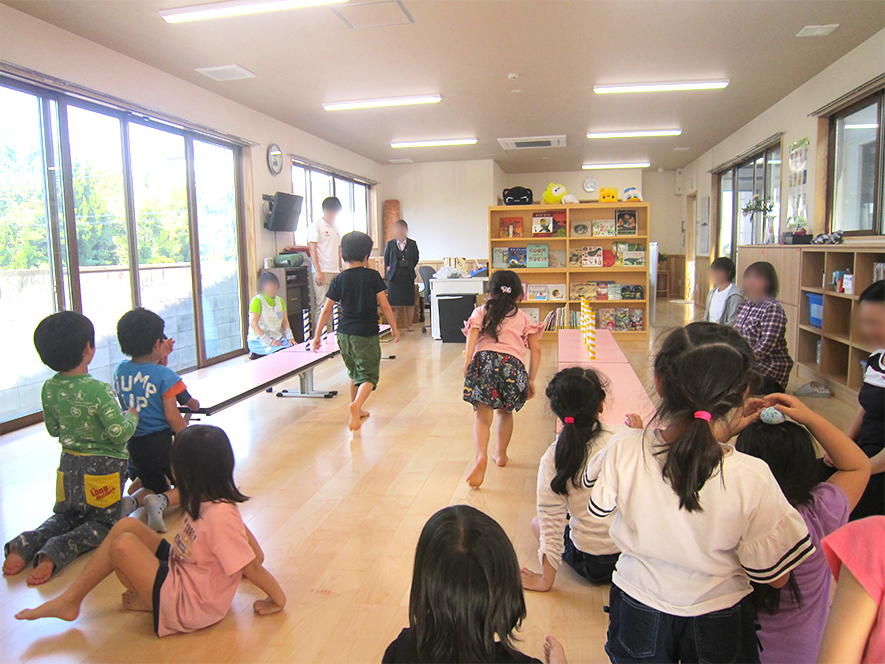 拠点内は広々としていて子どもたちにとって居心地の良い環境です