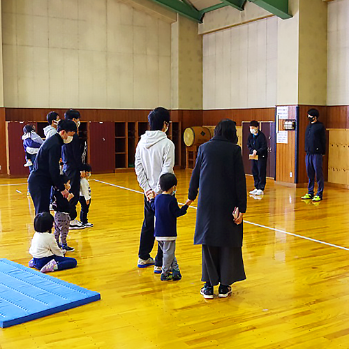 おやこわいわい教室
 健康運動に関する事業にも講師として出向いて支援します